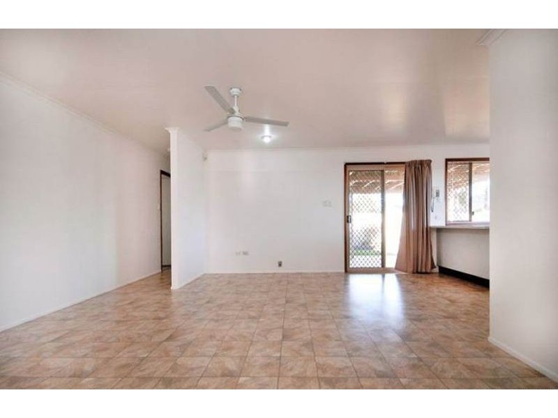 34 Melway Crescent, Harristown QLD 4350