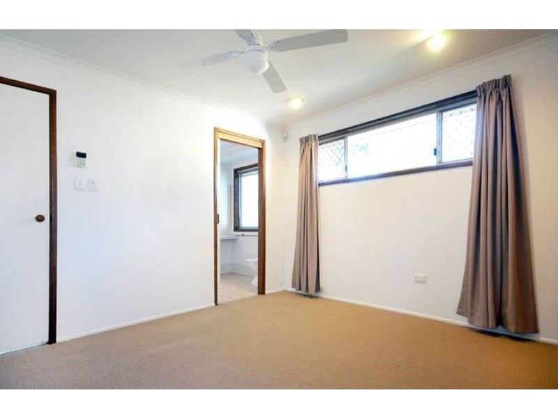 34 Melway Crescent, Harristown QLD 4350