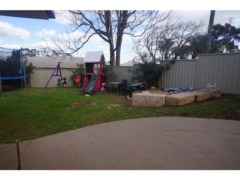 34 Melway Crescent, Harristown QLD 4350