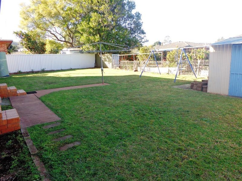 20 Muir Street, Harlaxton QLD 4350