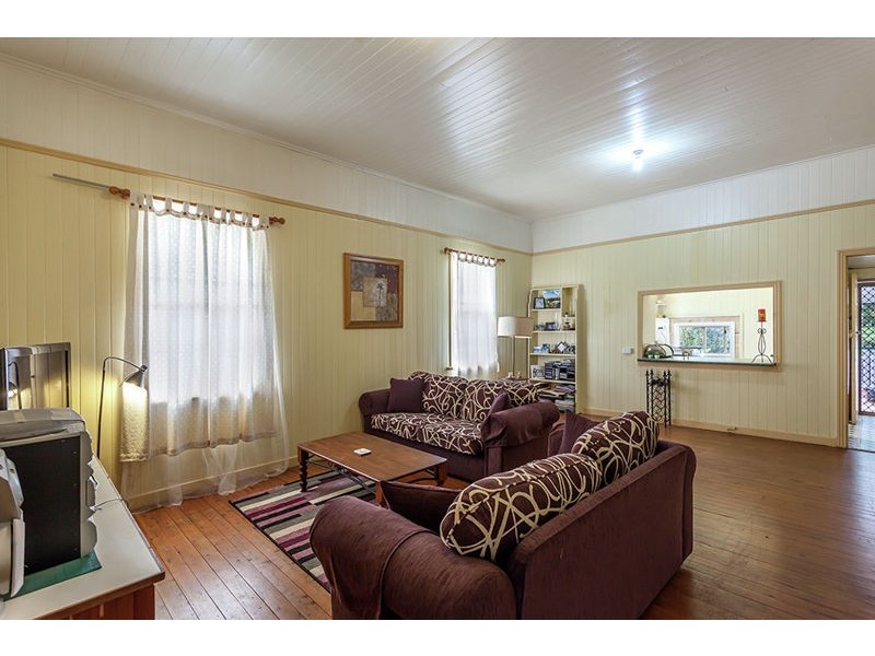 3 Chamberlain Street, North Toowoomba QLD 4350