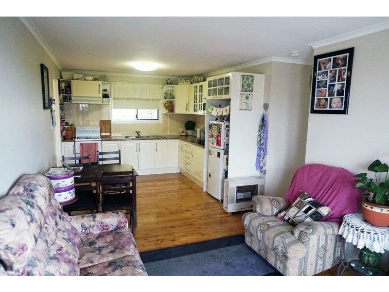 2/9 Lovejoy Court, Kearneys Spring QLD 4350