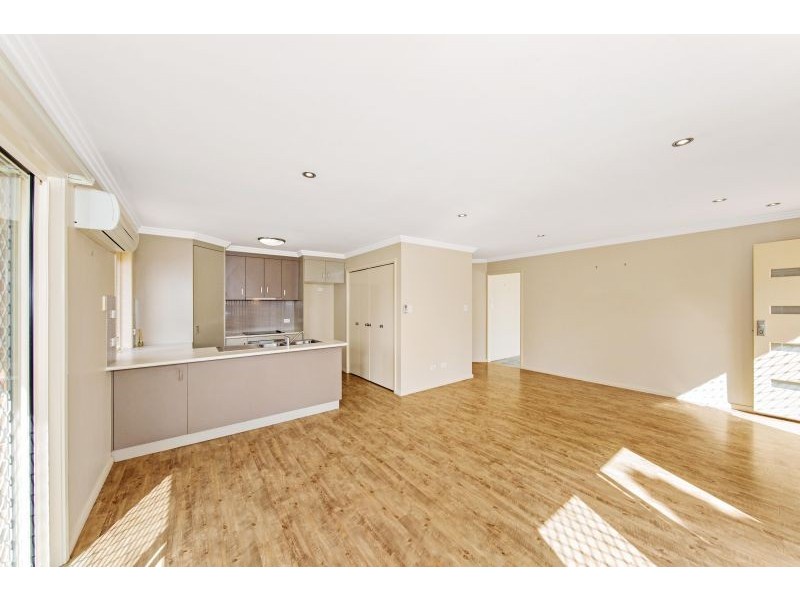 Unit 4/10 Lendrum St, Newtown QLD 4350