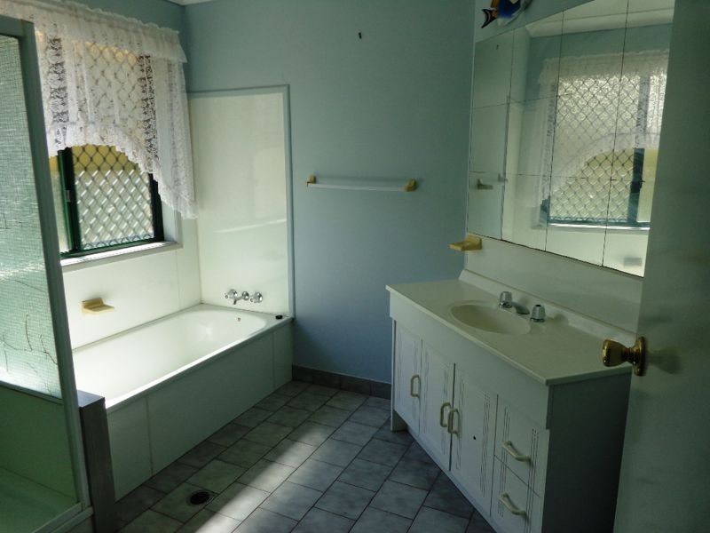 2 McDonald Court, Wyreema QLD 4352