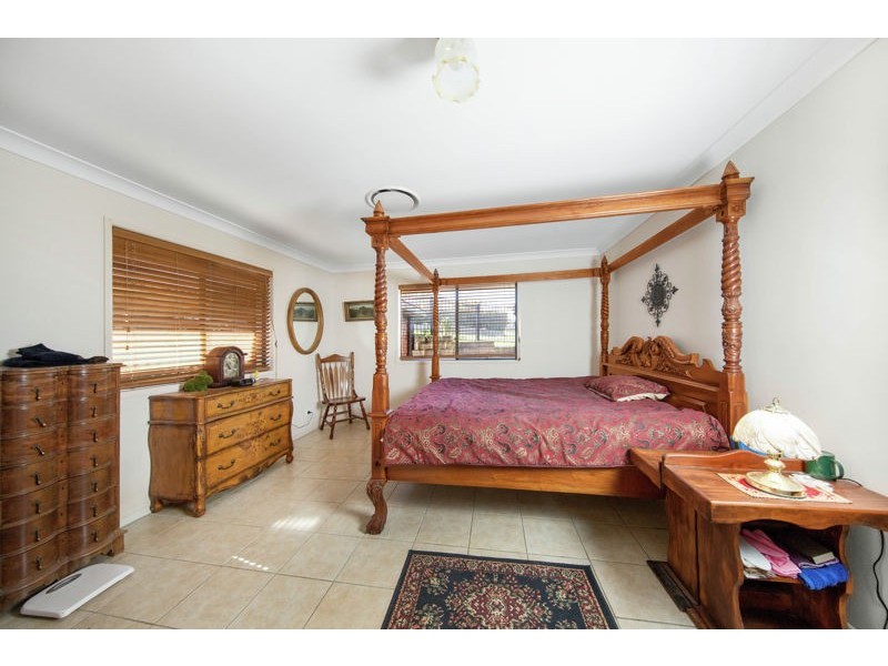 19 McShane Drive, Mount Kynoch QLD 4350