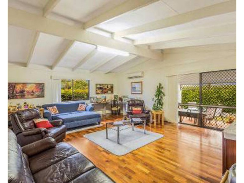 30 Lotus Crescent, Centenary Heights QLD 4350