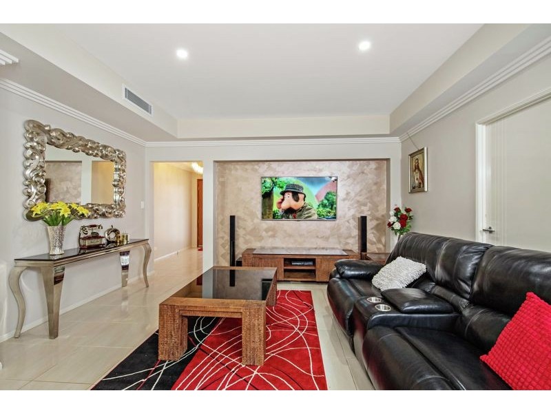 226 Spring Street, Middle Ridge QLD 4350