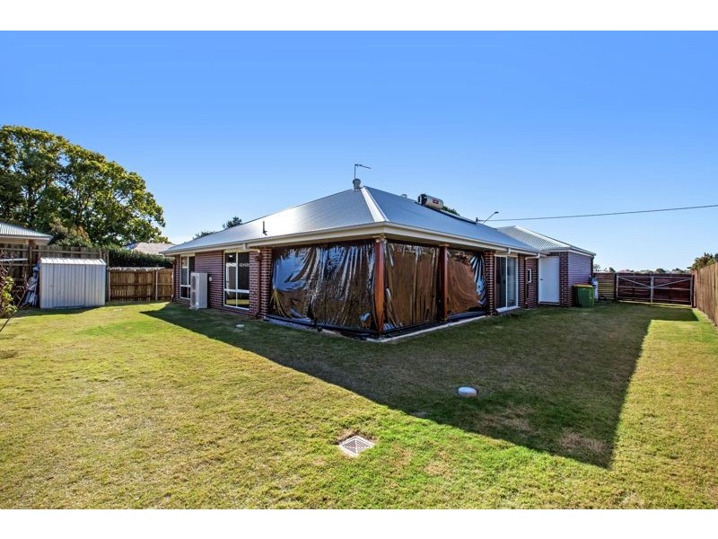 226 Spring Street, Middle Ridge QLD 4350