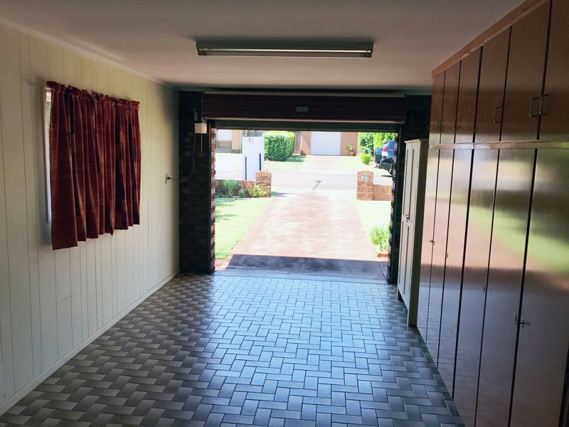 8 Chinchilla Court, Wilsonton Heights QLD 4350