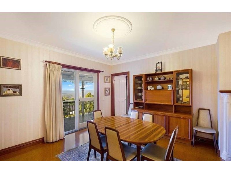 3a Macqueen Street, Mount Lofty QLD 4350