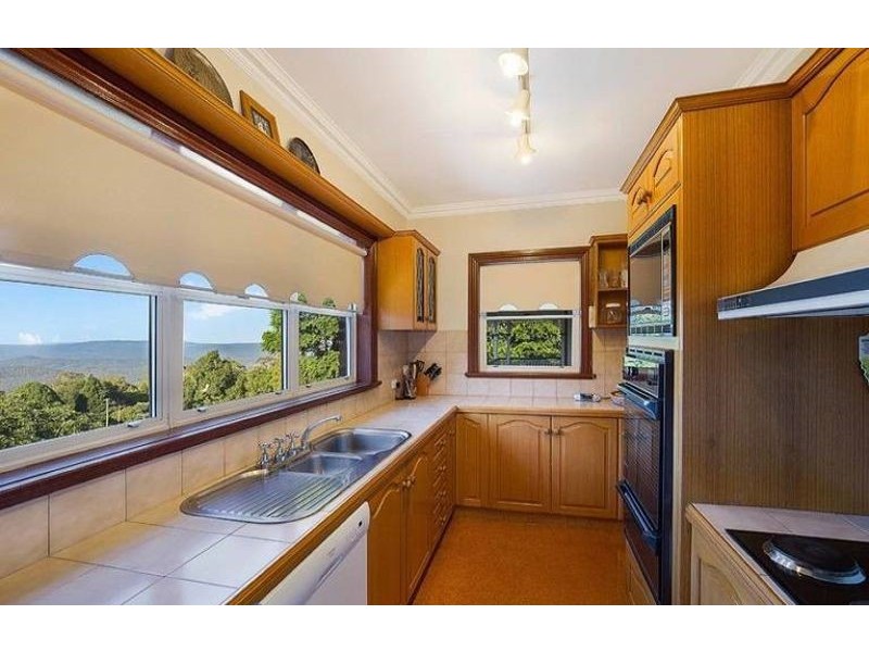 3a Macqueen Street, Mount Lofty QLD 4350