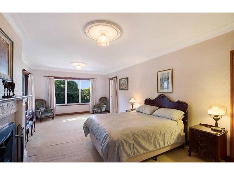 3a Macqueen Street, Mount Lofty QLD 4350