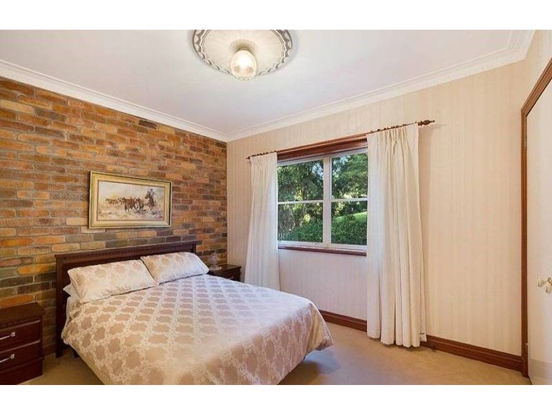 3a Macqueen Street, Mount Lofty QLD 4350