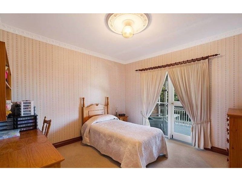 3a Macqueen Street, Mount Lofty QLD 4350