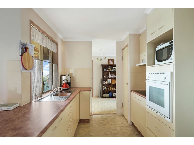 18 Batch Court, Harristown QLD 4350