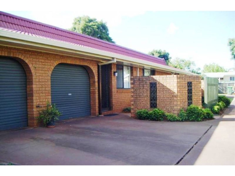 2/257 North Street, Wilsonton QLD 4350