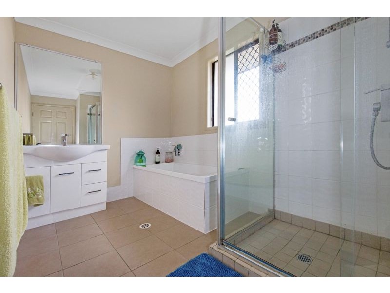 2/52 Tara Street, Wilsonton QLD 4350