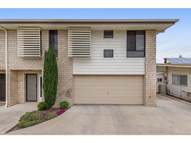 52 Tara Street, Wilsonton QLD 4350