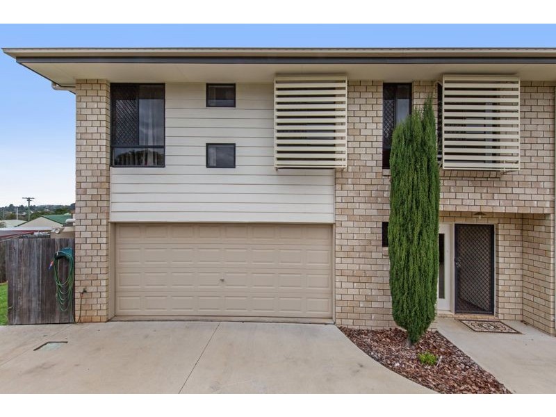 52 Tara Street, Wilsonton QLD 4350