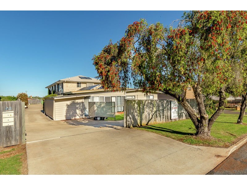 52 Tara Street, Wilsonton QLD 4350