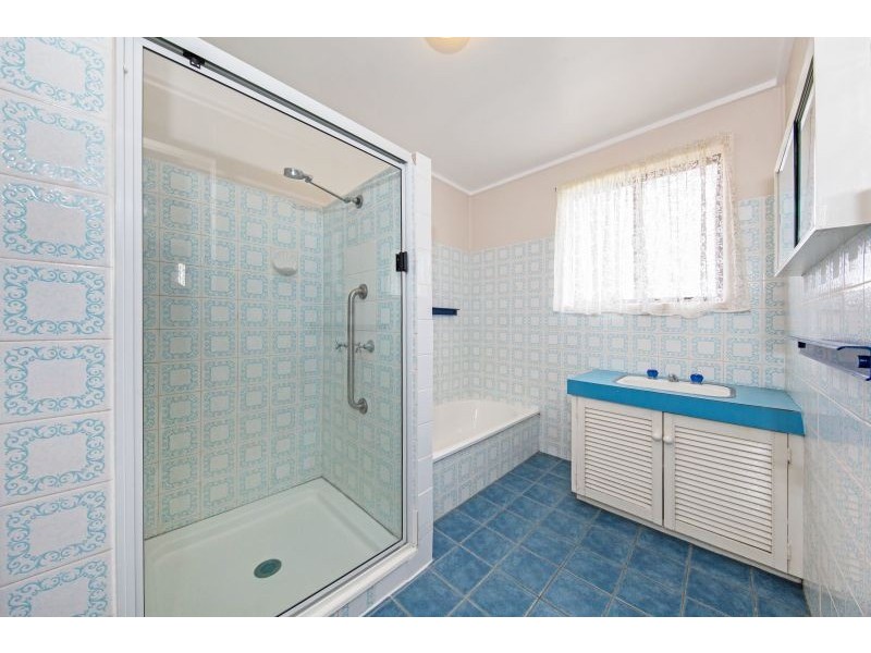 5 Janet Court, Wilsonton QLD 4350