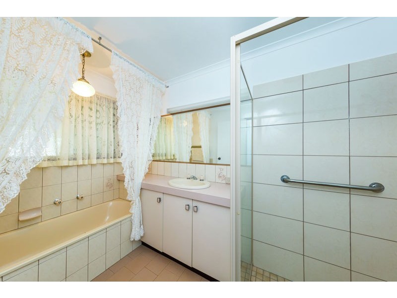 Kearneys Spring QLD 4350