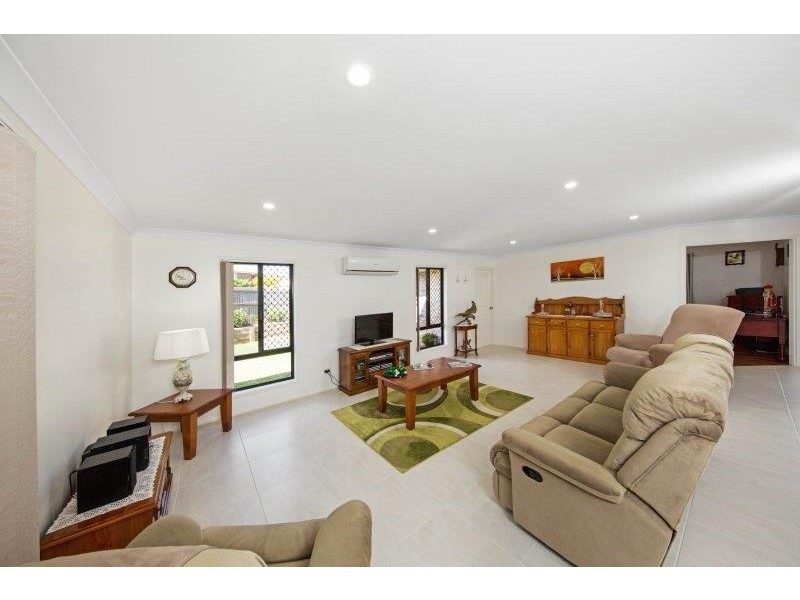 13 Oliver St, Highfields QLD 4352