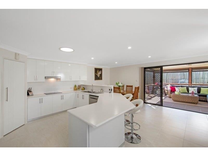 13 Oliver St, Highfields QLD 4352