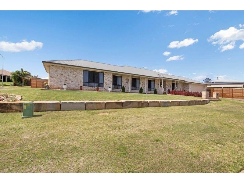 13 Oliver St, Highfields QLD 4352