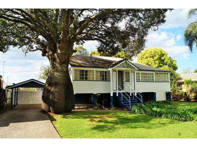 27 Pottinger St, Newtown QLD 4350