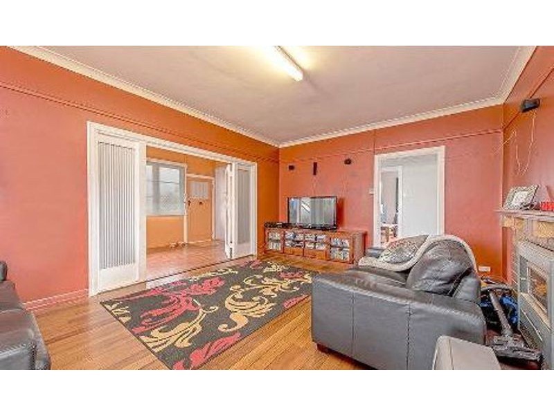 22 Clairmont Street, Newtown QLD 4350