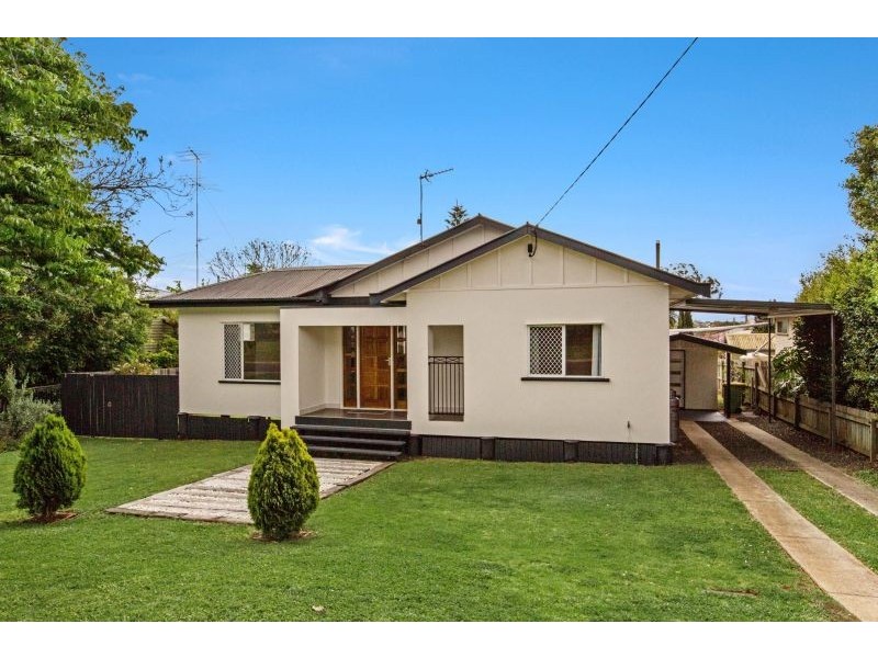 29 McIntyre Street, Centenary Heights QLD 4350