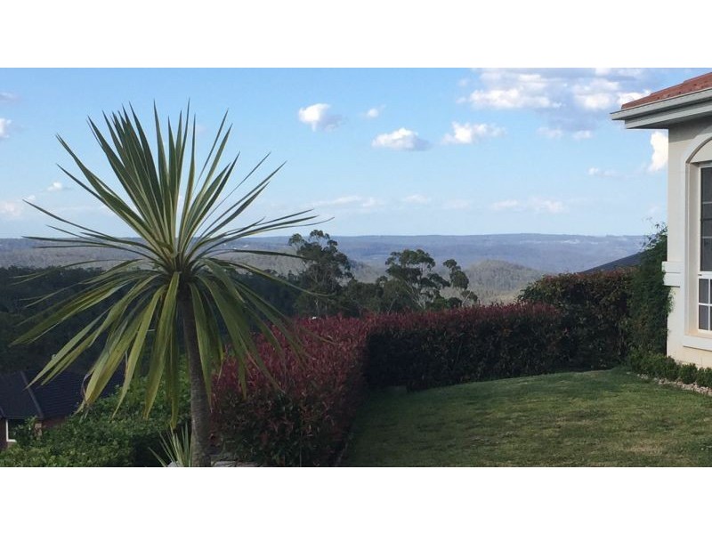 6 Sherwood Street, Mount Lofty QLD 4350