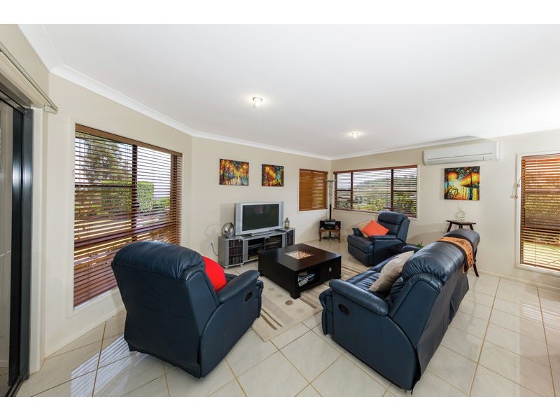 2 William Court, Cotswold Hills QLD 4350