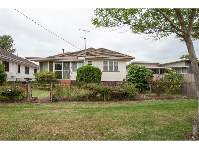 20 Dalmeny Street, Wilsonton QLD 4350