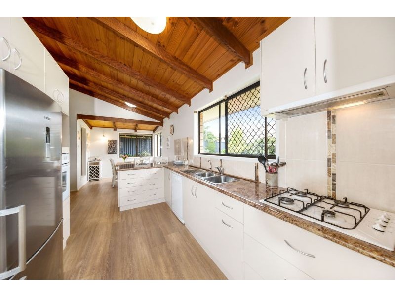 40 Hinkler Crescent, Wilsonton QLD 4350