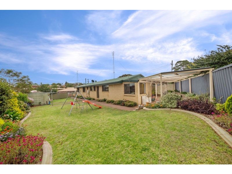 40 Hinkler Crescent, Wilsonton QLD 4350