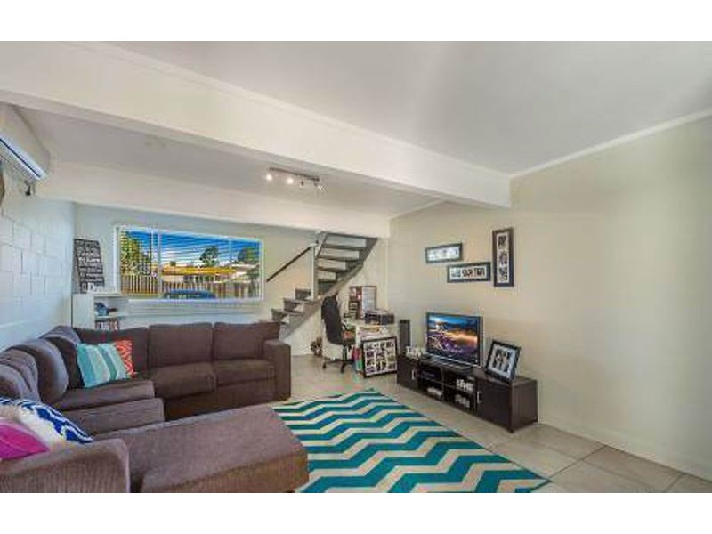 1/329 Hume Street, South Toowoomba QLD 4350