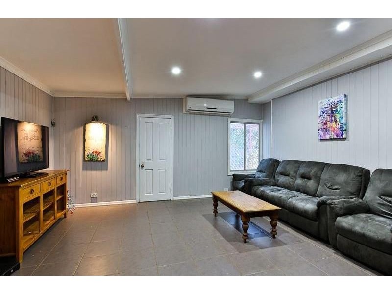 17 Atkinson Street, South Toowoomba QLD 4350