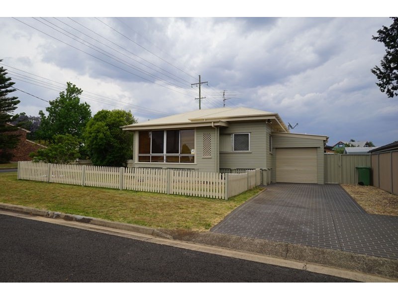 413 Alderley Street, Harristown QLD 4350
