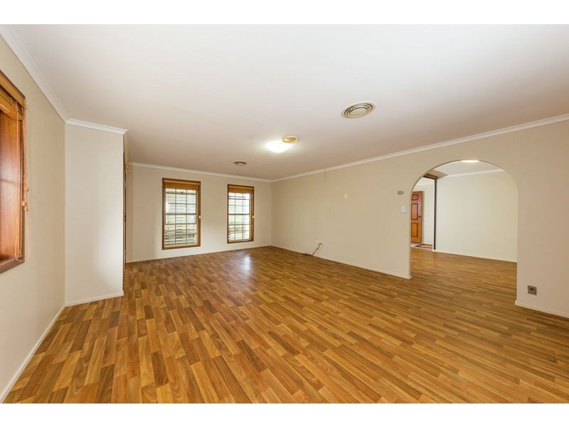 6 Millicent Court, Centenary Heights QLD 4350