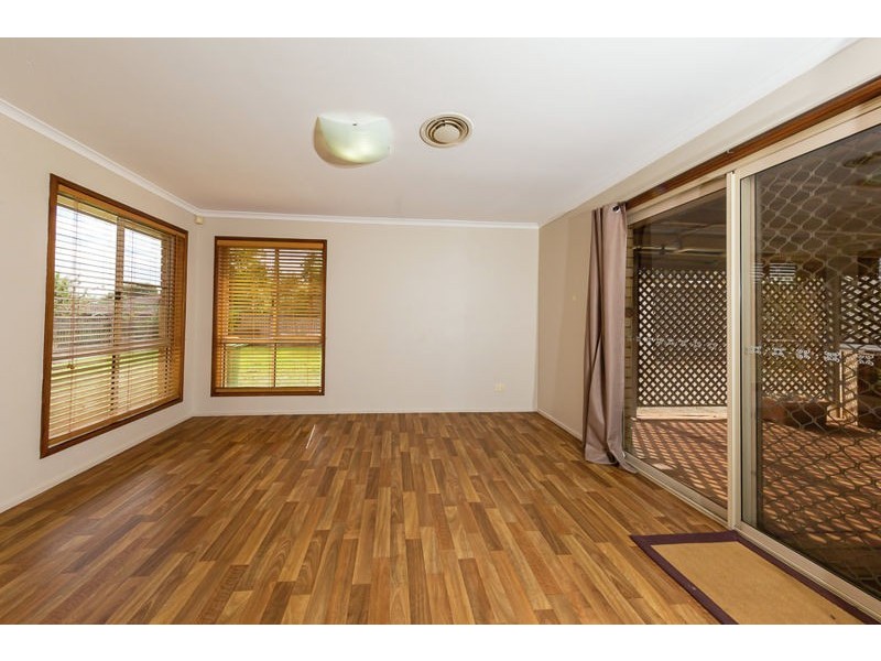 6 Millicent Court, Centenary Heights QLD 4350