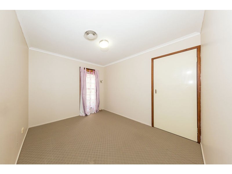 6 Millicent Court, Centenary Heights QLD 4350