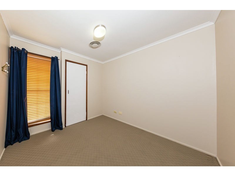 6 Millicent Court, Centenary Heights QLD 4350