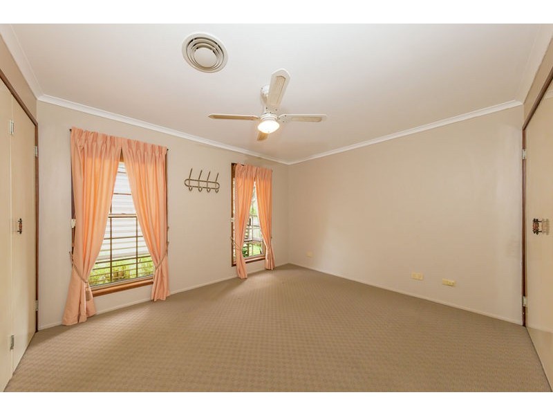 6 Millicent Court, Centenary Heights QLD 4350