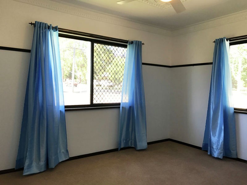 247 Campbell Street, Newtown QLD 4350