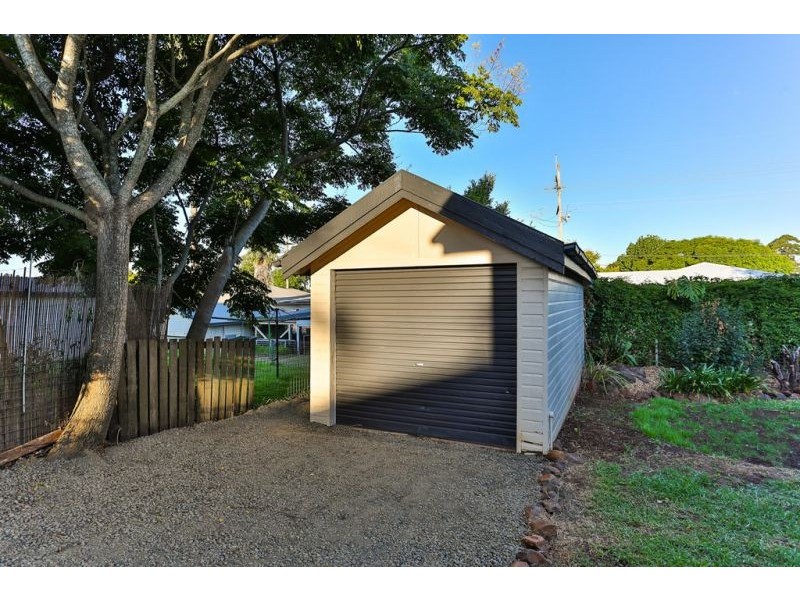 22 Beelbee Street, Harristown QLD 4350