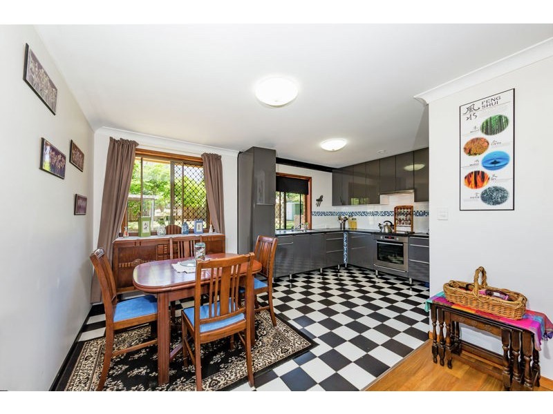 2 Palmerstone Court, Wyreema QLD 4352