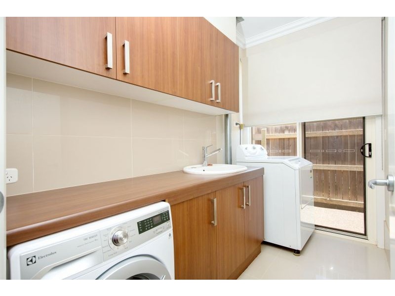 19 Saba Court, Middle Ridge QLD 4350