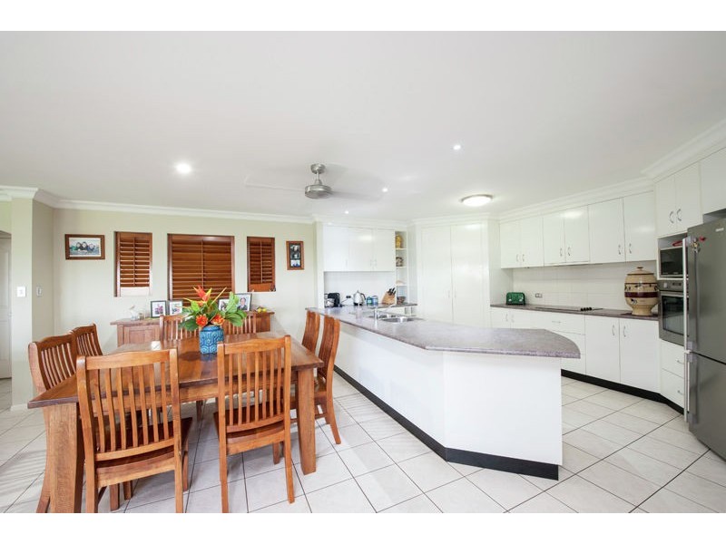 7 Jake Court, Middle Ridge QLD 4350